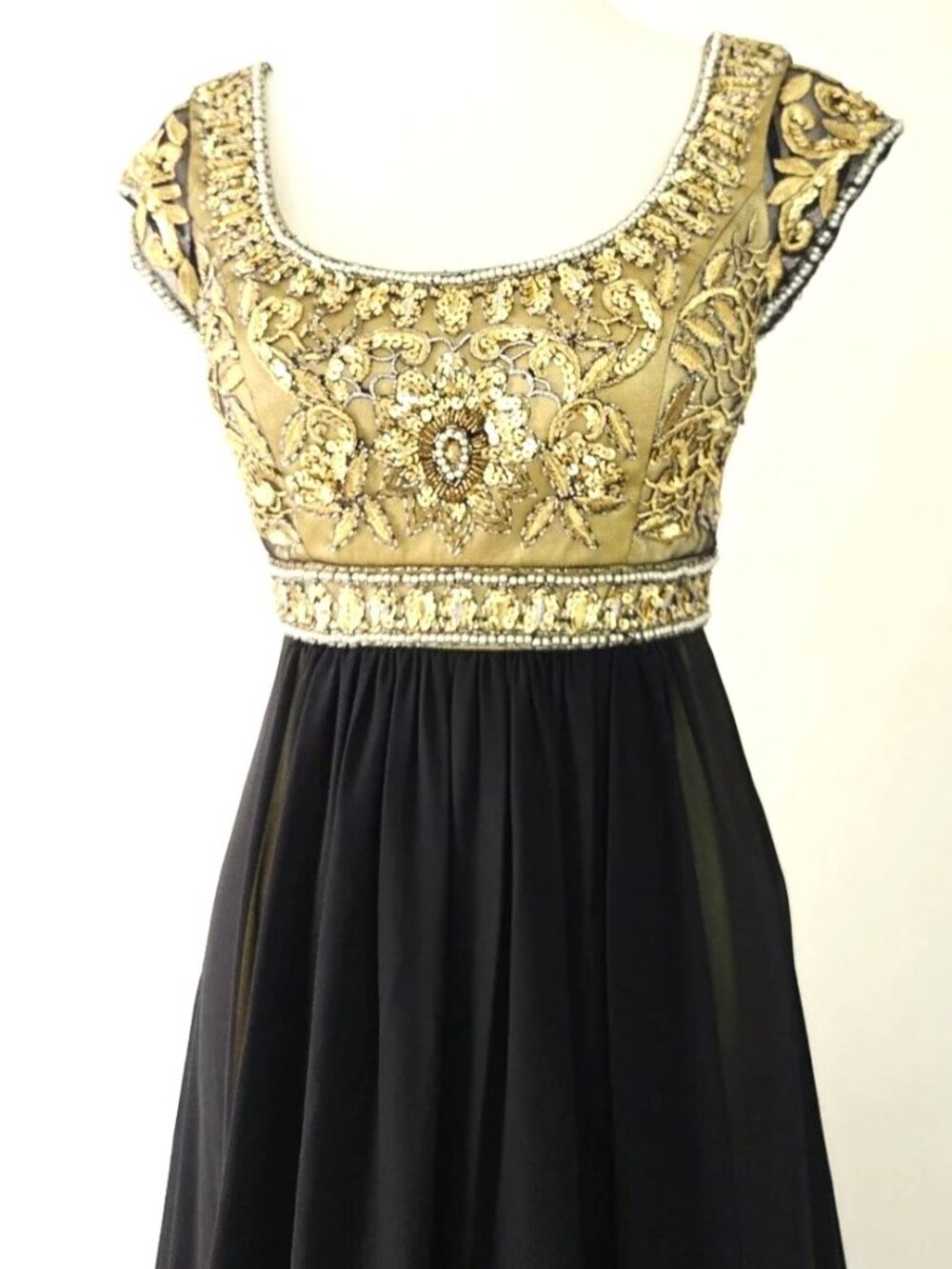 Bridgerton! Regency Style Empire Waist Evening Gown - Picture 3 of 9